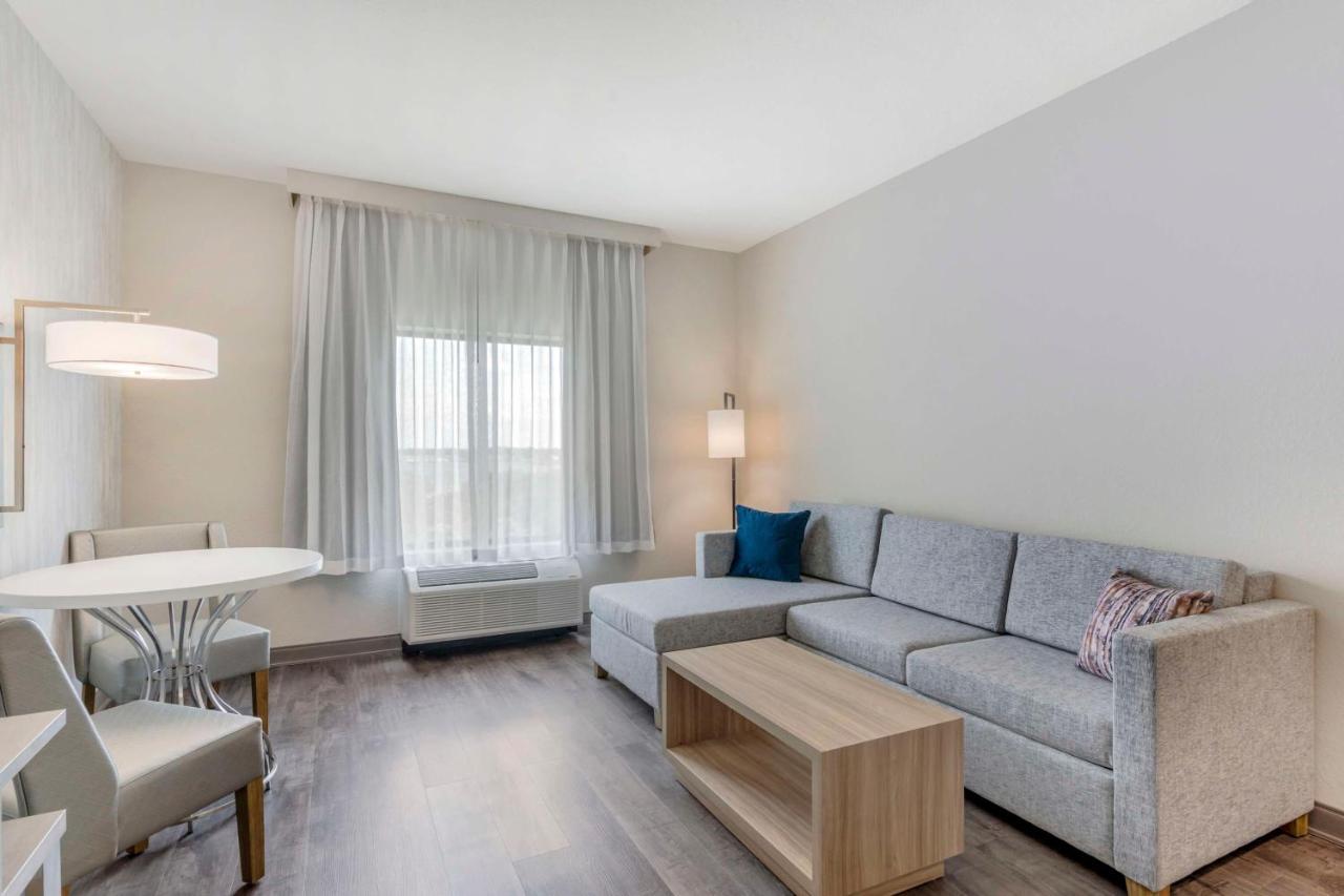 Best Western Plus Winter Haven Inn & Suites 외부 사진